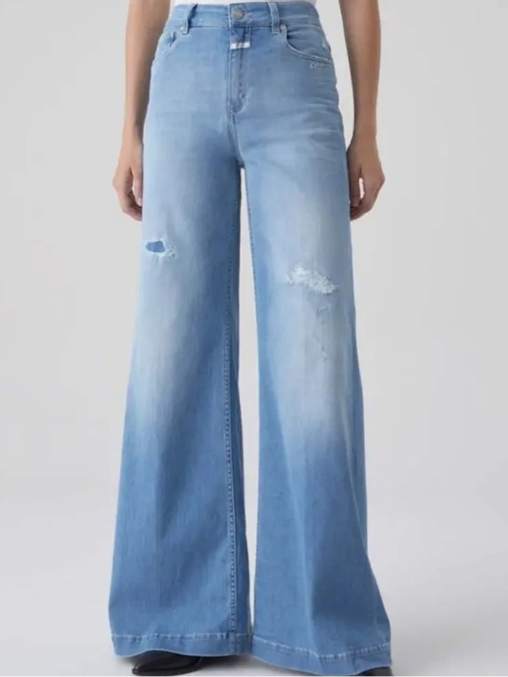 CLOSED Made In Italy Light Blue Wash High-Rise Wide-Leg Distressed Jeans.